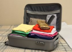 Essential Clothing Items to Pack When Traveling